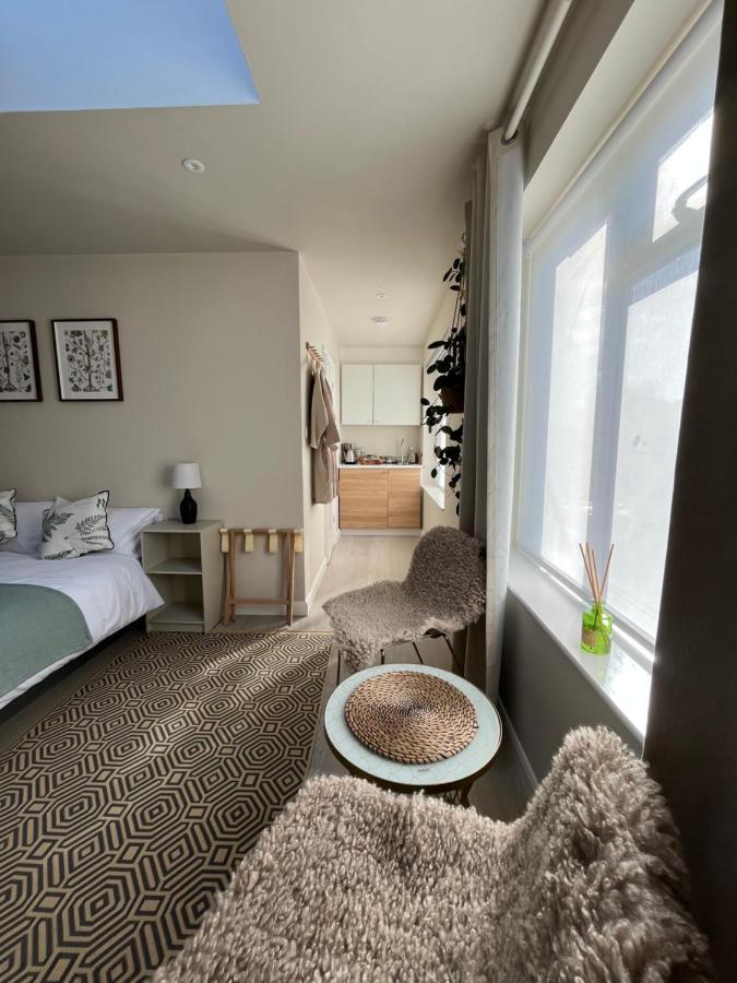 Cosy 1 Bedroom 10min Drive To Centre,free Parking Apartamento Bath