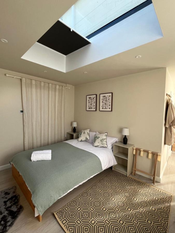 Apartamento Cosy 1 Bedroom 10min Drive To Centre,free Parking Bath